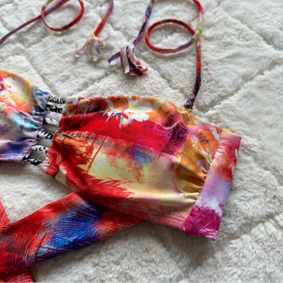 Raisins | Tropical Sunset Hawaiian Floral Print Bikini Top | Size Medium - Picture 4 of 9